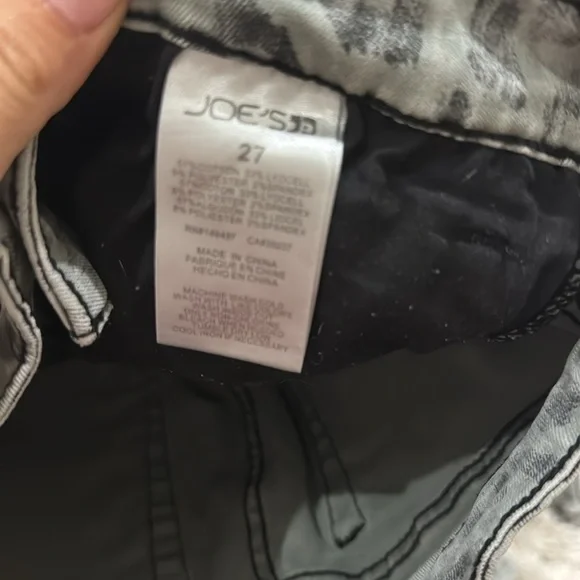 Joe's Jeans Gray Skinny Leopard Print - Picture 7 of 7
